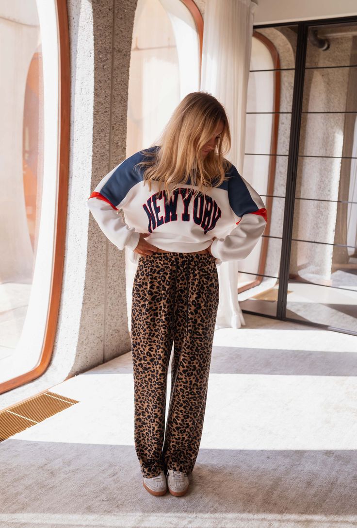 Mira™ | Bukser med leopardprint og urban komfort - Auvéla