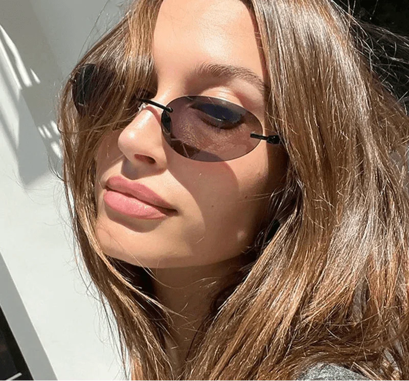 Scarlett Ovale Retro Solbriller - Auvéla