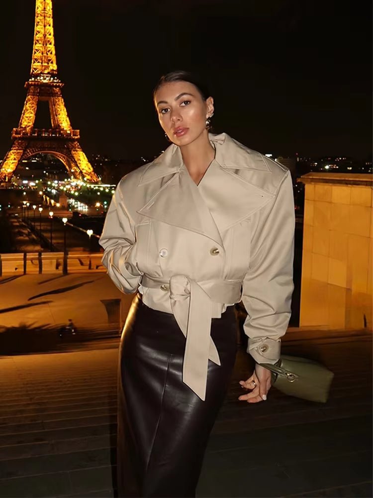 Celia | Dame dobbeltradet trenchcoat med bælte - Auvéla