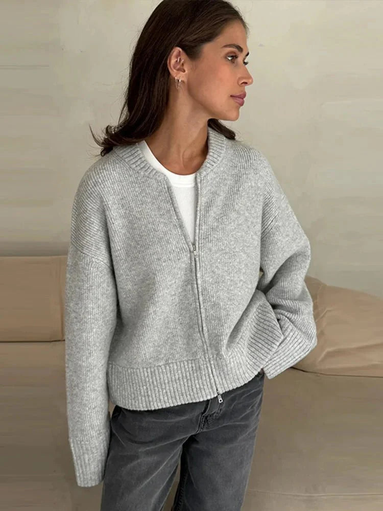 Olane Dames lange cardigan med lynlås – elegant strik - Auvéla