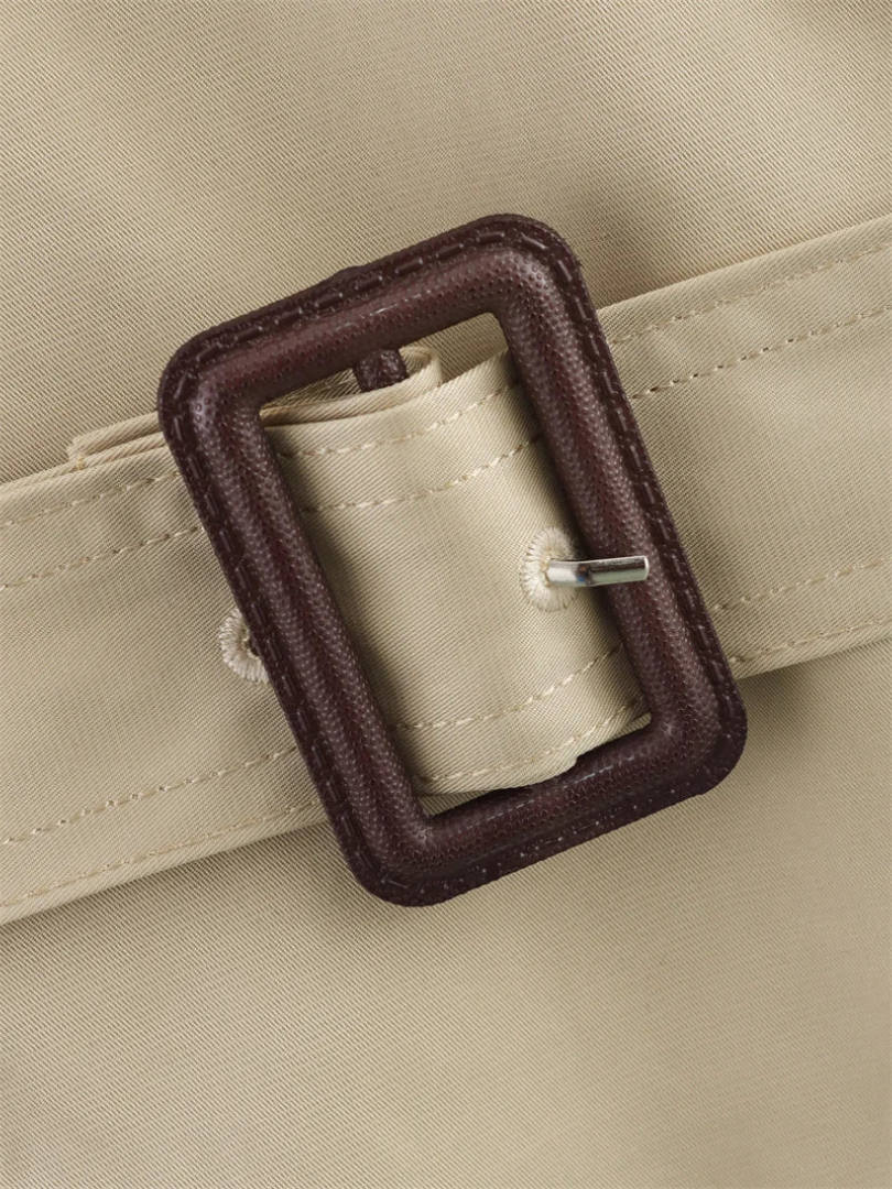 Lyss Kort dame trenchcoat – stilfuld efterårsjakke med bælte - Auvéla