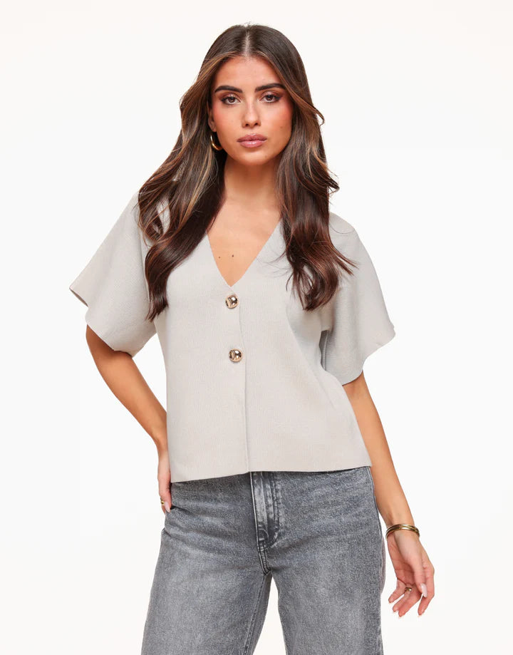 Sofia | Elegant V-hals cardigan med korte ærmer - Auvéla