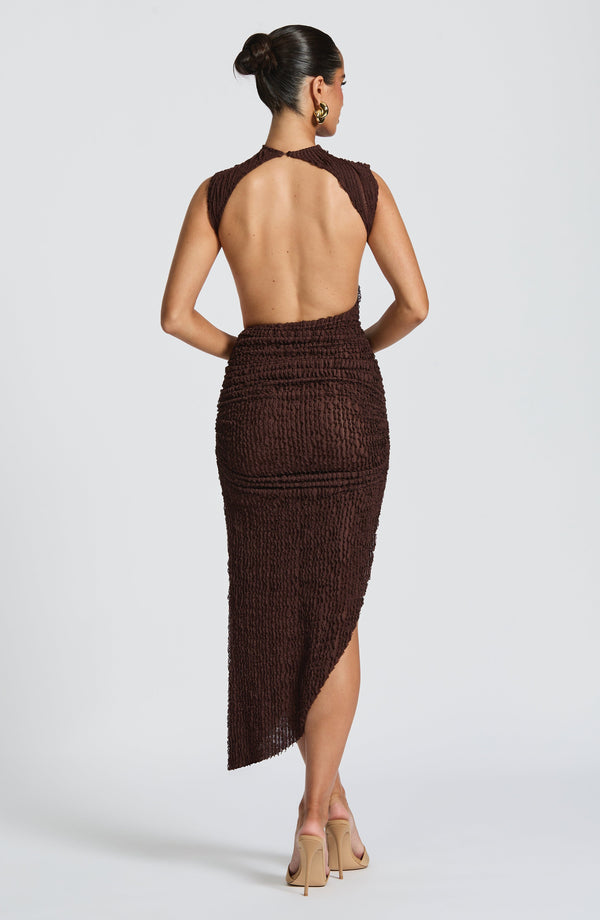 Soraya™ | Textureret Asymmetrisk Midi Kjole - Auvéla