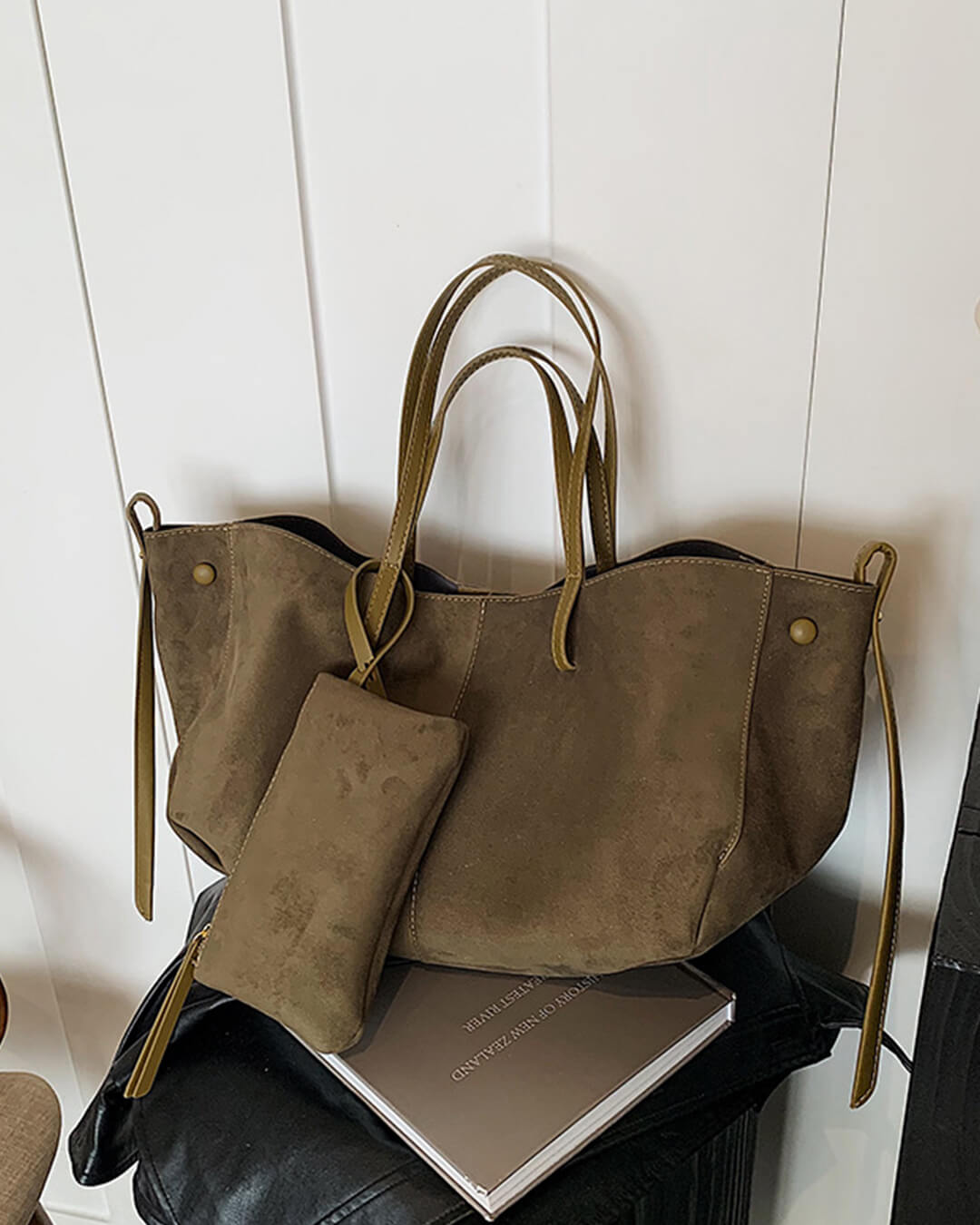 Adriana Suede Tote Bag - Auvéla