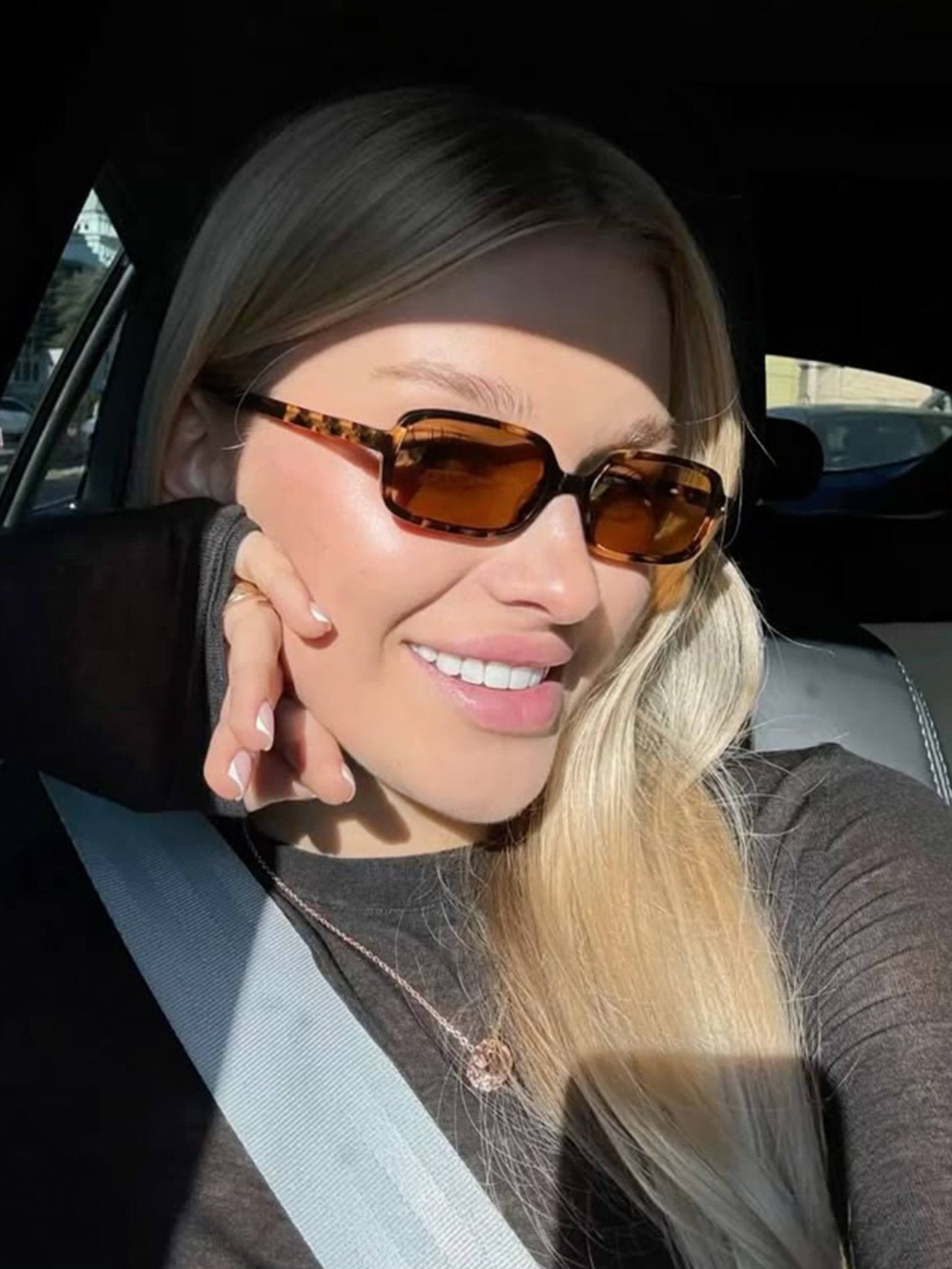 Amelia Solbriller - Auvéla