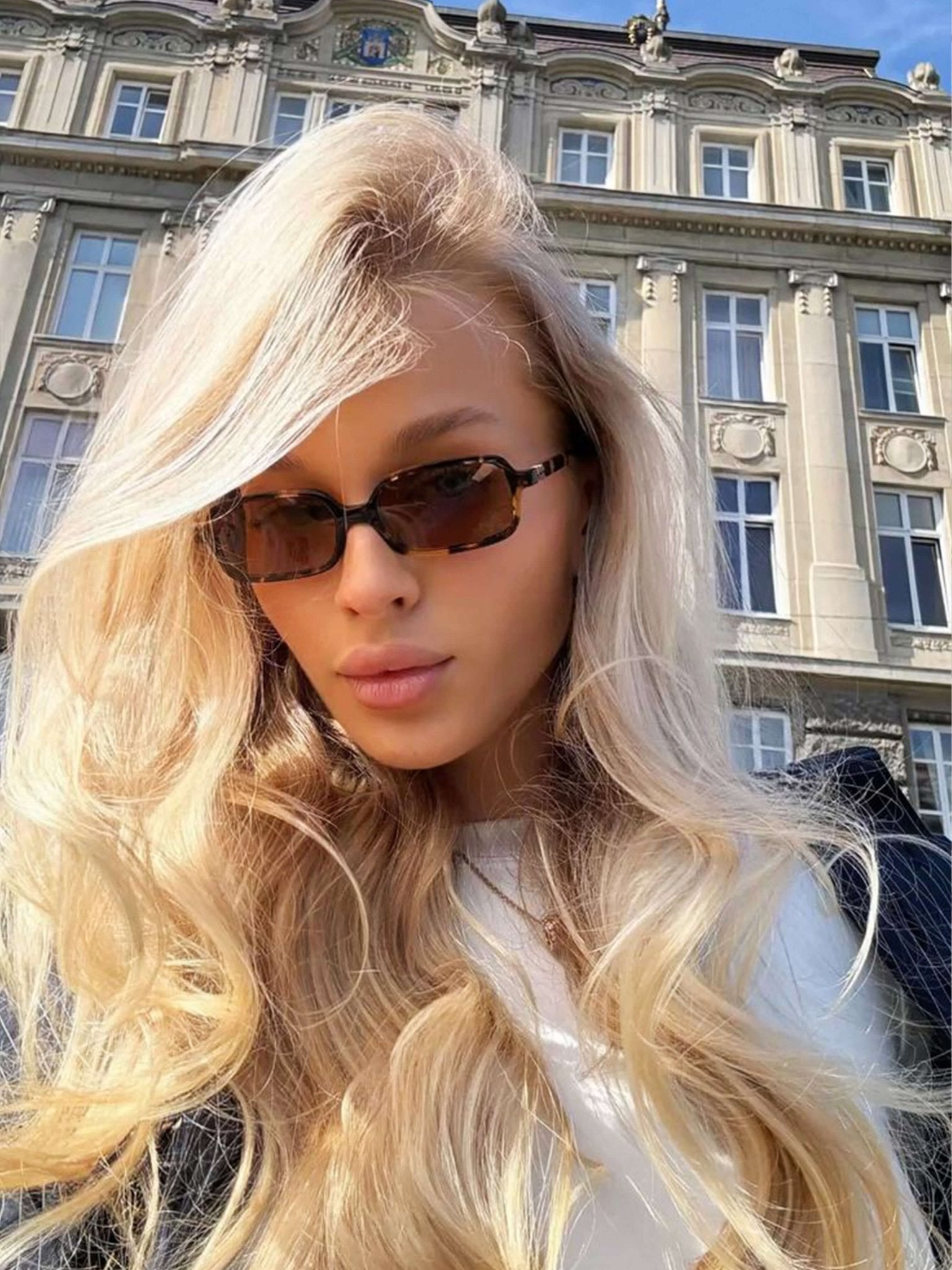Amelia Solbriller - Auvéla