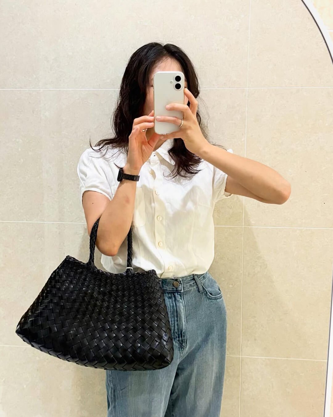 Madeleine Vegansk Læder Flettet Taske Medium - Auvéla