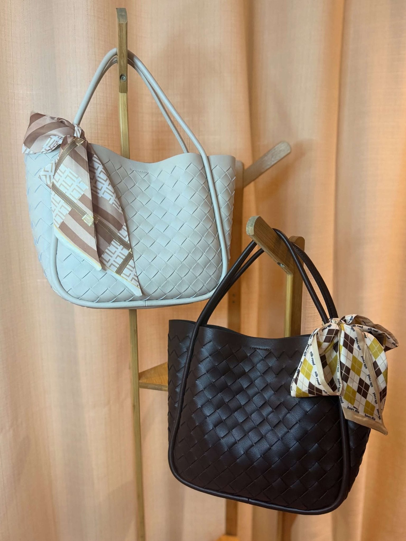 Rizelle Faux Leather Tote Bag - Auvéla