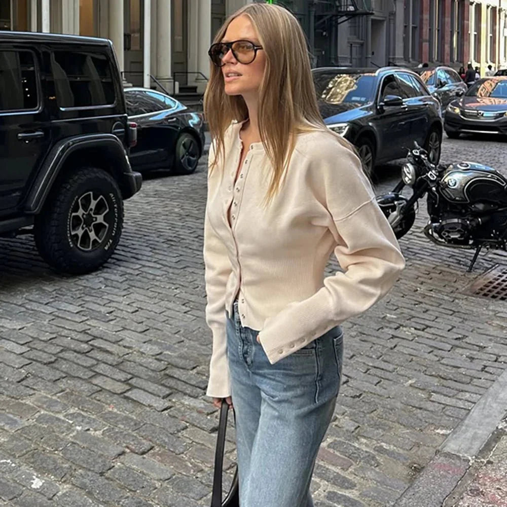 Clara | Dame cardigan – casual strik med rund hals - Auvéla